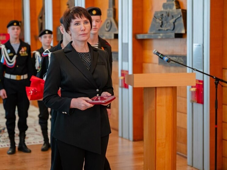 В Магадане семьям погибших героев СВО вручили государственные награды