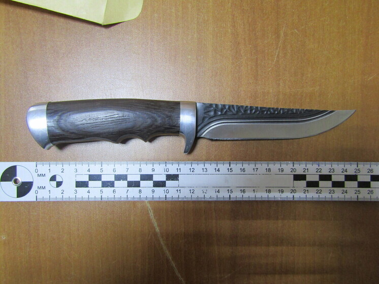 Житель Тверской области попытался продать охотничий нож