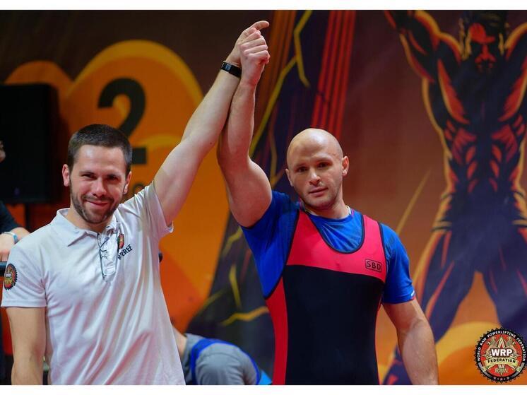 Югорчанин стал двукратным чемпионом мира по стритлифтингу и установил мировой рекорд