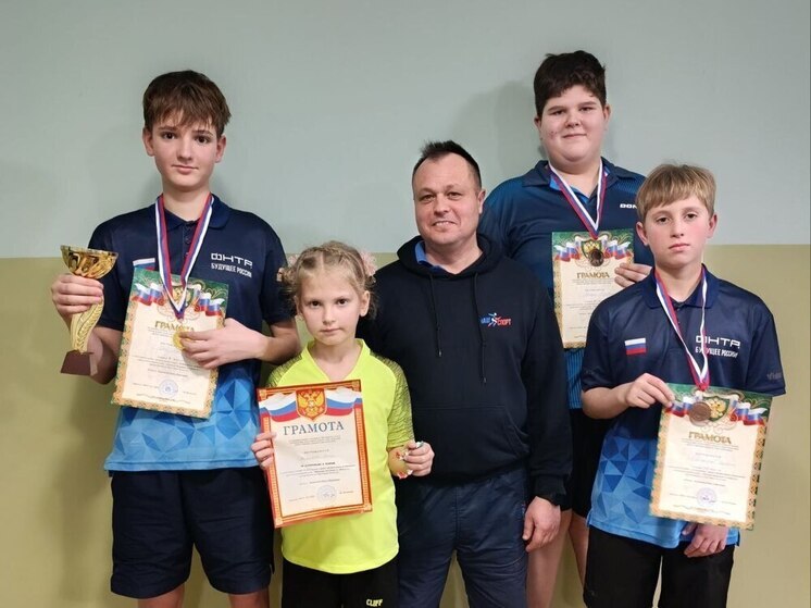 В Мелитополе состоялся теннисный турнир ко Дню Героев Отечества