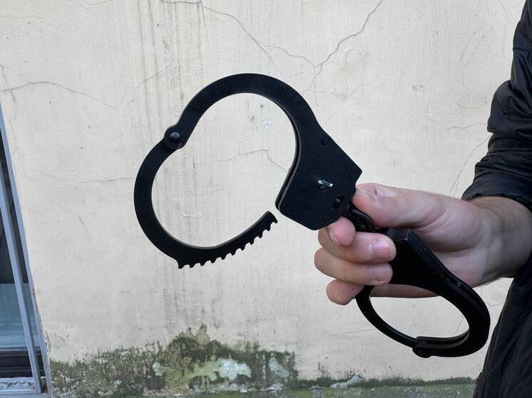 В Петербурге задержали подозреваемых в новогоднем убийстве 13-летней давности