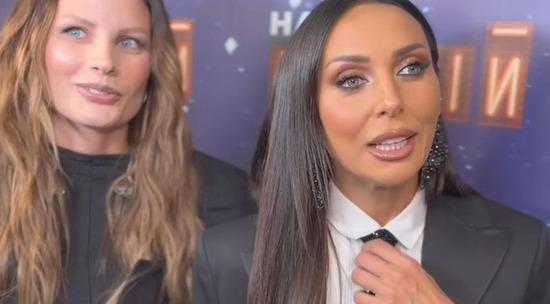 Алсу нарядила оригинальную елку