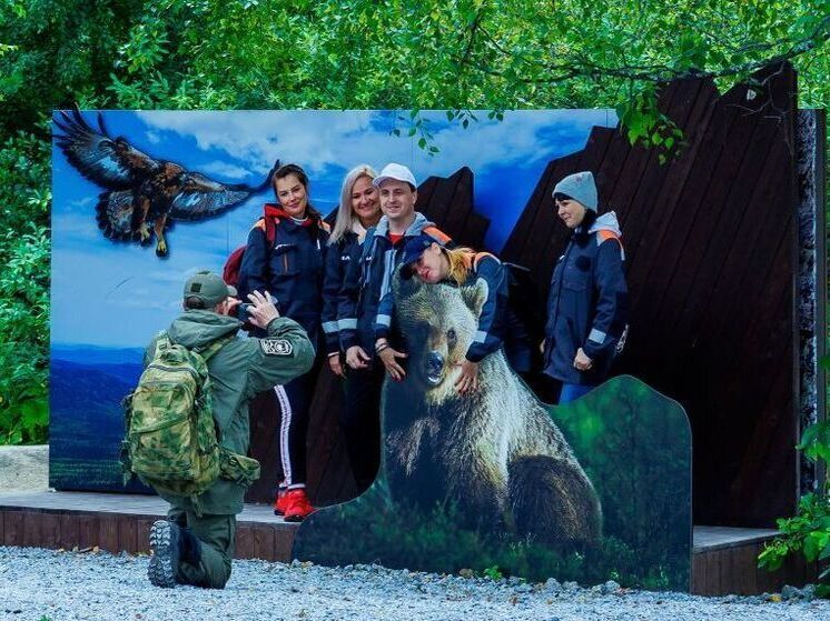 Краснокнижный балобан стал главным героем календаря в Магнитогорске