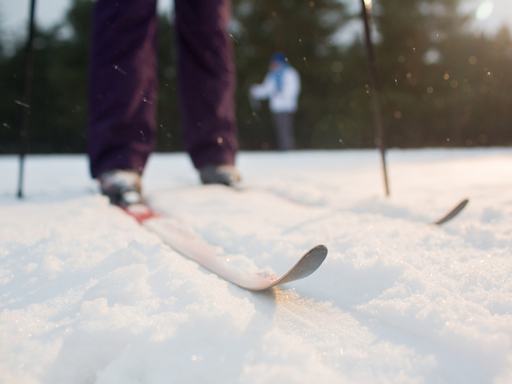 Российские лыжники Коростелев и Непряева получили нейтральные статусы