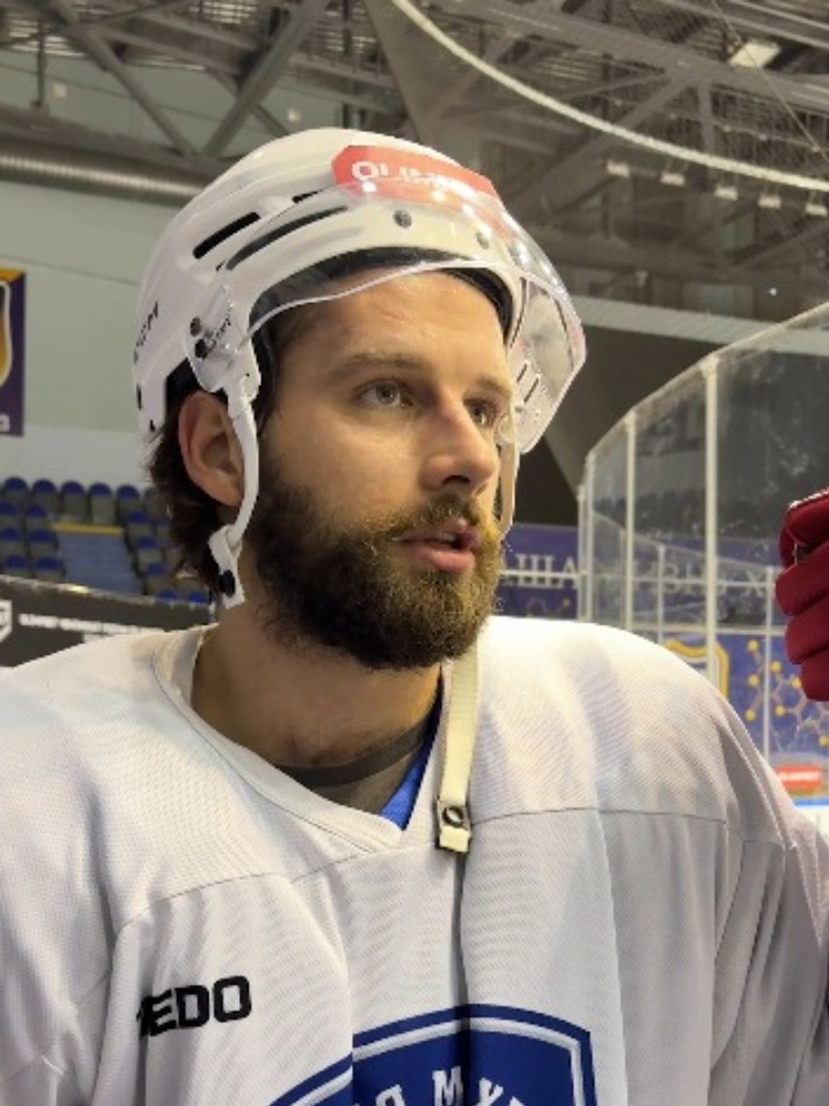 Хоккеист тульского АКМ Дюкарев преодолел рубеж в 200 матчей в чемпионатах ВХЛ