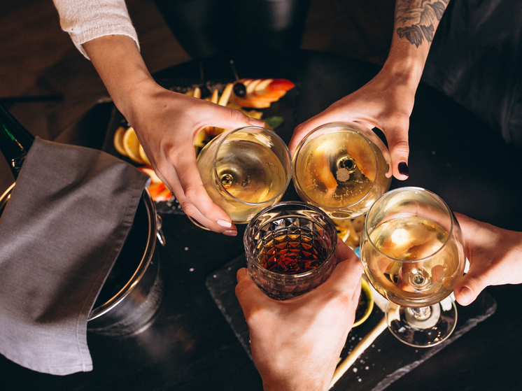 Врач предупредила пензенцев об опасности кустарно произведенного алкоголя с коброй