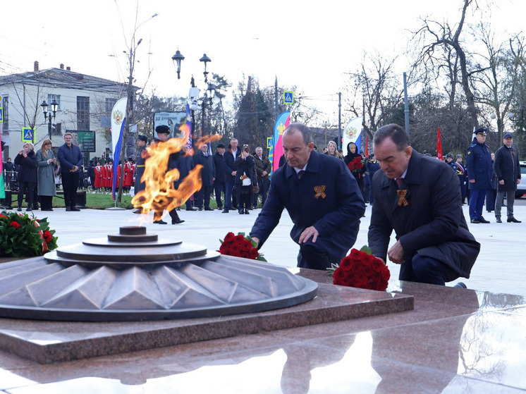 В Краснодаре открыли памятник «Воинам Отечества – Героям России»