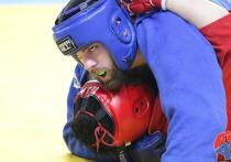 10 декабря в пресс-центре «Московского комсомольца» прошел эфир с трехкратным чемпионом мира и России по боевому самбо в супертяжелой весовой категории Михаилом Кашурниковым