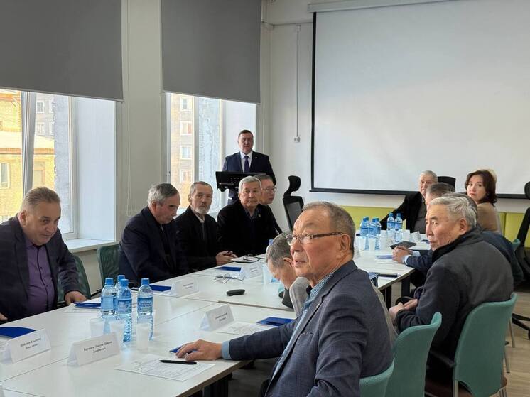 Совет старейшин Бурятии обсудил, как удержать таланты и возродить престиж рабочих профессий