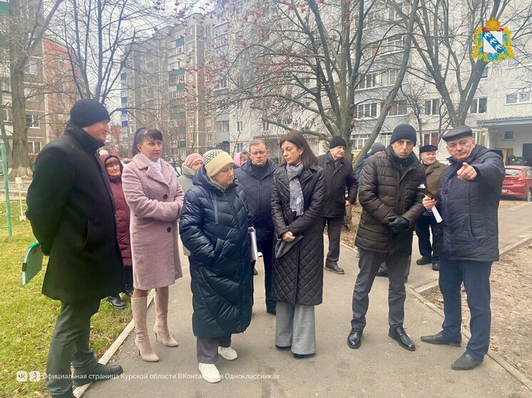 В Курске на месте разобранной детской площадки планируют установить новую