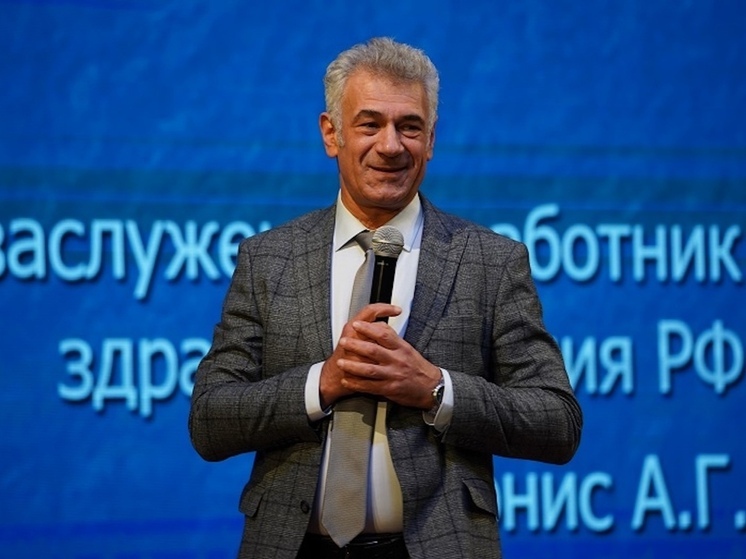 Руководитель ТвГМУ прочитал уникальную лекцию «Юным медикам» вуза