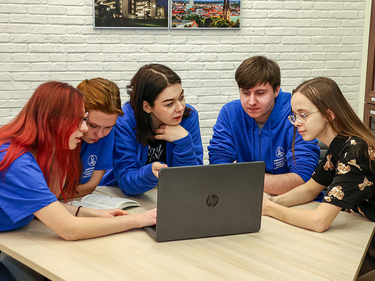 Новгородские студенты разработали дизайн-проект интерьера школы в Кречевицах