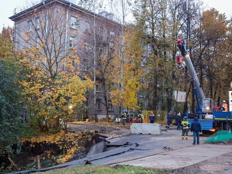 Беглов: аварию с прорывом коллектора на Харченко ликвидировали за две недели – такой скорости в Петербурге еще не было