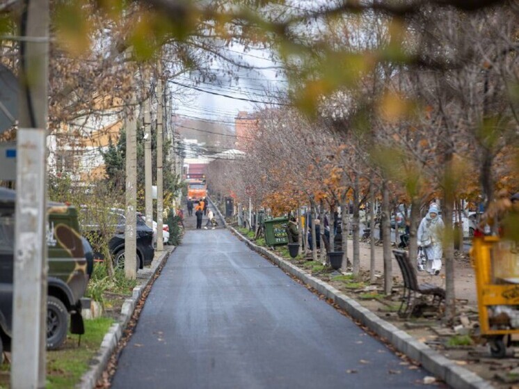 В Анапе продолжают работы по масштабному обновлению дорожной сети