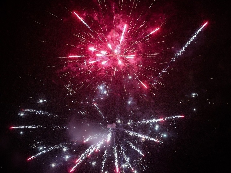 Эксперт Кузнецов предупредил об опасности использования пиротехники в Новый год