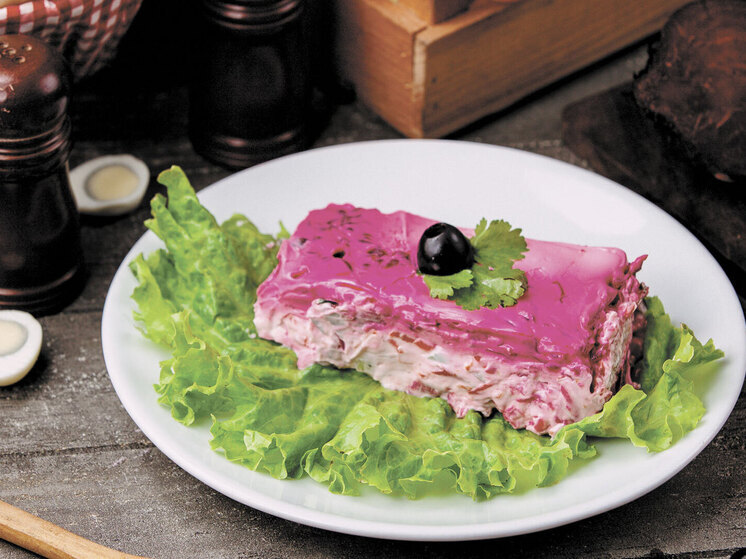 Шуба подорожала даже у селедки: одна порция любимого салата обойдется примерно в 110 рублей