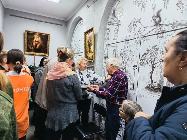 Гвардейский музей представил работы Виктора Батищев