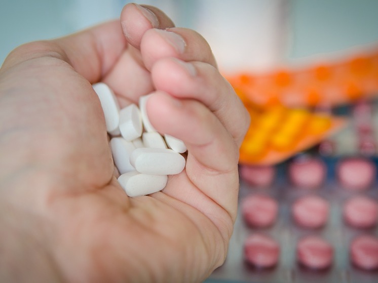 В больнице Куйбышева выявили просроченные лекарства и нарушения пожарной безопасности