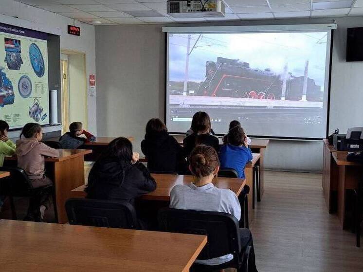 Более 160 мероприятий по безопасности провели волонтеры ЗабЖД в 2025 году