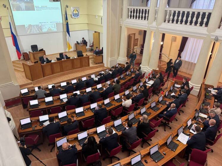 В Бурятии усилили полномочия главы республики и его зарплату