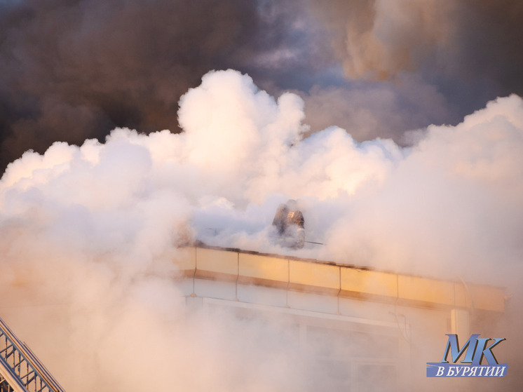 Уголовное дело возбуждено после крупного пожара в ТЦ «Баянгол» в Улан-Удэ