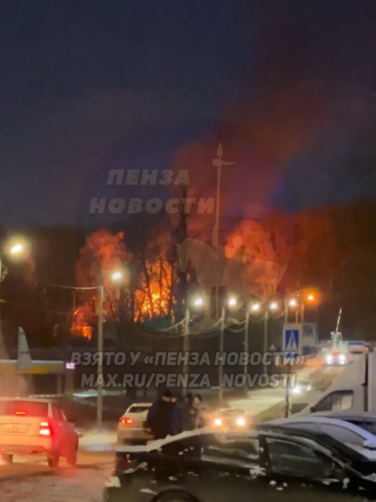На улице Арбековская в Пензе произошел пожар