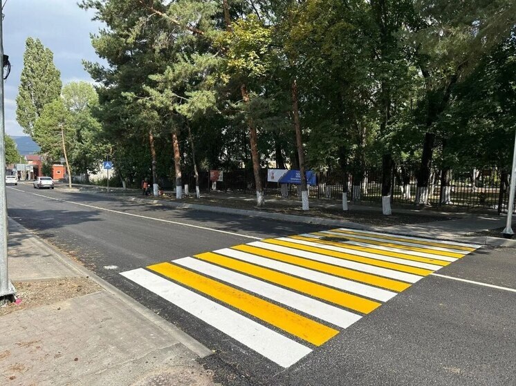 Благодаря реализации национального проекта «Инфраструктура для жизни» в Ставропольском крае продолжается планомерная работа по приведению в порядок дорог, которые наиболее важны для повседневной жизни людей