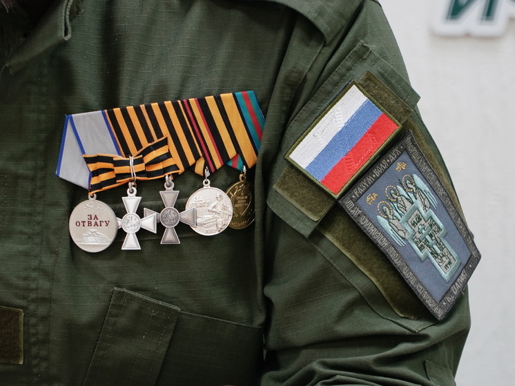 Жители Новосибирской области отправили на фронт 354 автомобиля с грузами и собрали более 170 млн рублей