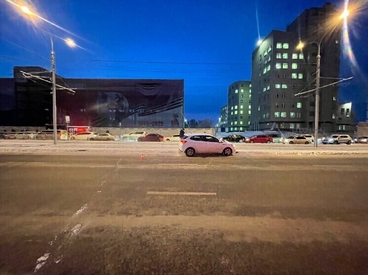 На правобережье Красноярска за 5 минут сбили двух пешеходов, нарушивших ПДД