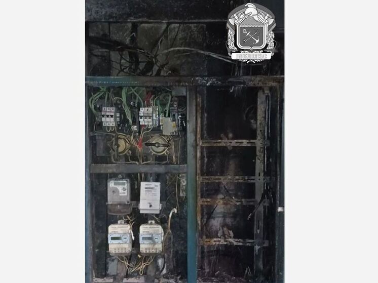 В кингисеппской 12-этажке горел кабель в шахте лифта