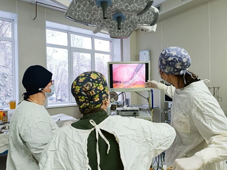 Медики спасли 65-летнюю новгородку, у которой спираль «убежала» в брюшную полость