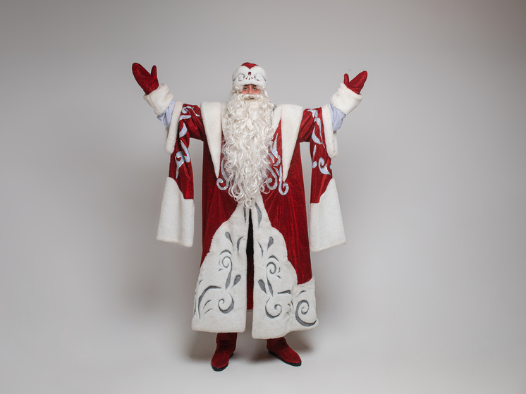 В Красноярске наблюдается ажиотаж на костюмы Деда Мороза и новогодние шоу