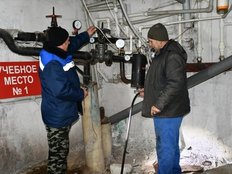 В Бирюче прошли учения по сливу систем отопления в МКД