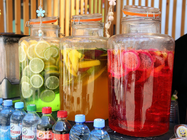 Профессор Драпкина рассказала о скрытых калориях в фитнес-продуктах и соках