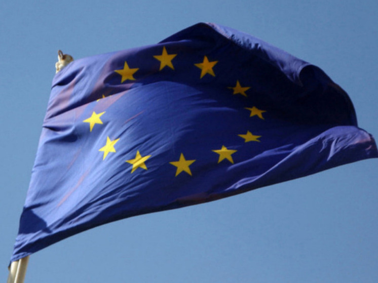 Politico: в ЕС тайно обсуждают альтернативный план финансирования Украины