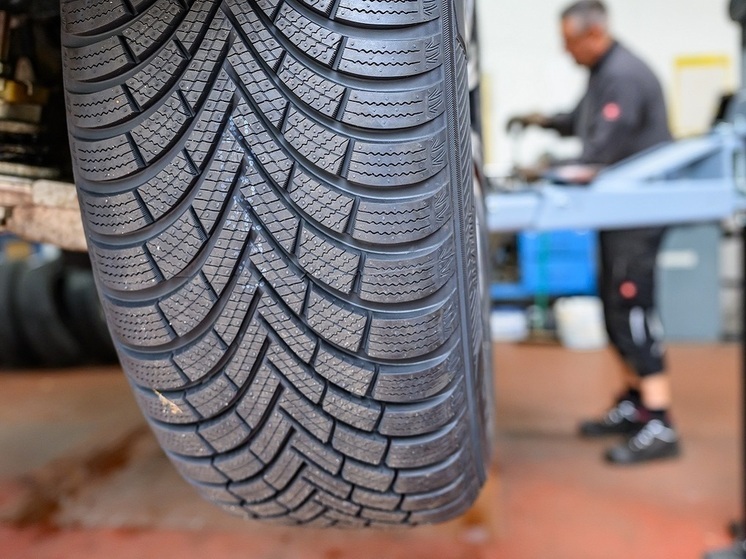 Эксперт Абрамейцев: в России в зимние месяцы всесезонные шины не обеспечивают достаточное сцепление