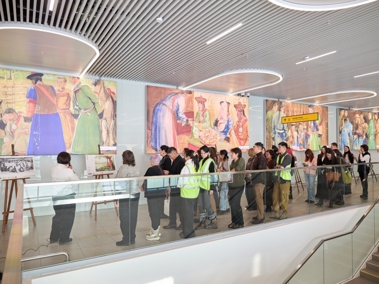 В Улан-Удэ «Ростелеком» помог открыть новый арт-объект — телефонную будку историй