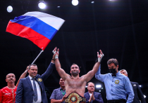 Российскому боксёру-тяжеловесу Мурату Гассиеву предстоит попробовать побороться за титул Всемирной боксёрской ассоциации (WBA) с болгарином Кубратом Пулевым в главном поединке «IBA.PRO 13» в Дубае. В ходе посвящённой этому турниру прошедшей 10 декабря официальной пресс-конференции, где присутствовал корреспондент «МК-Спорт», россиянин рассказал о своём настрое.