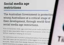 На текущей неделе Австралия поразила многих в мире, введя запрет на пользование соцсетями детьми младше 16 лет