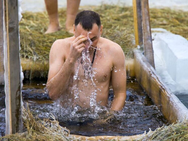 В Челябинске утвердили пять мест для крещенских купелей