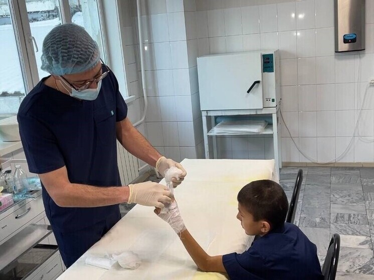 Иркутские микрохирурги спасли палец 12-летнего мальчика