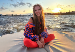 Ясмина Кадырова отмечает 21-й день рождения: личные фото фигуристки