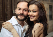 Сын легендарного композитора Владимира Шаинского тайно женился на режиссере Кристине Печерской, событие произошло еще осенью