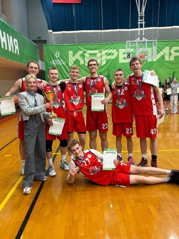 Баскетболисты клуба "Стелла" Петрозаводска завоевали две медали на юниорском Первенстве Карелии