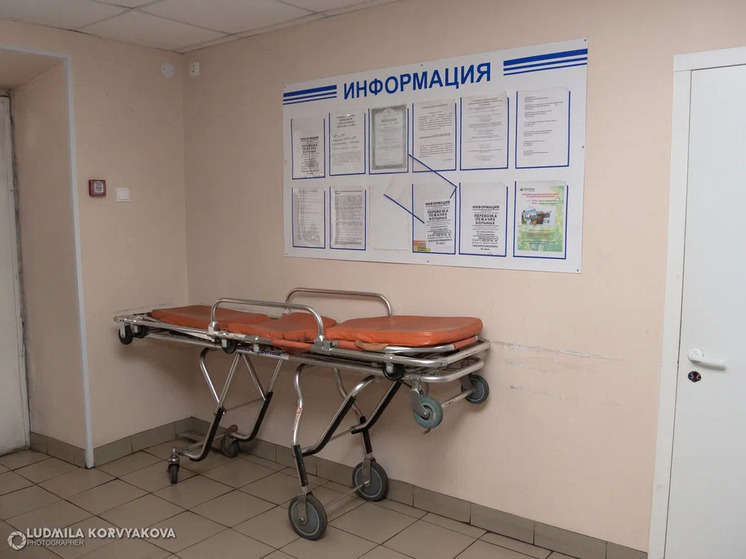 Медики из Петрозаводска спасли жизнь 22-летнему молодому человеку, упавшему с высоты пятого этажа