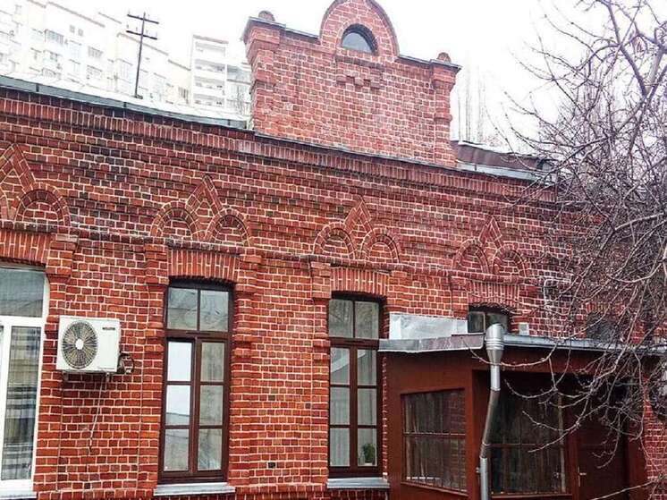 В Воронеже отреставрировали историческое здание ОКН «Флигель семинарского общежития»