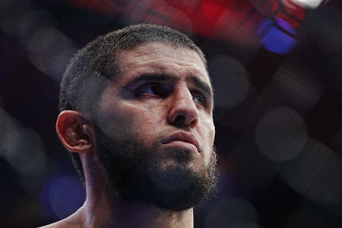 Россияин одолел австралийца на турнире UFC 322 в ноябре