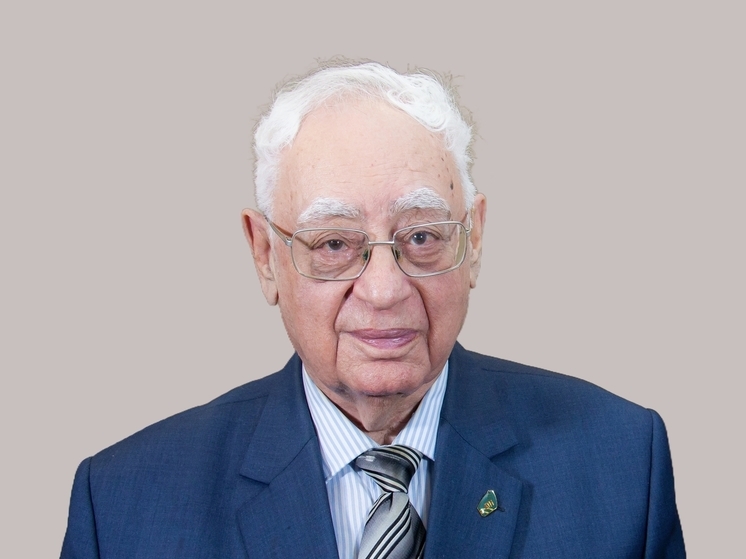 Президент РФ Путин присвоил самарскому ученому звание заслуженного изобретателя