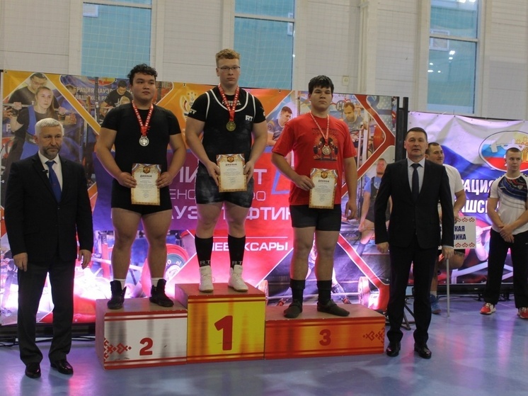 Пензенские пауэрлифтеры вышли на всероссийский турнир по итогам приволжского первенства