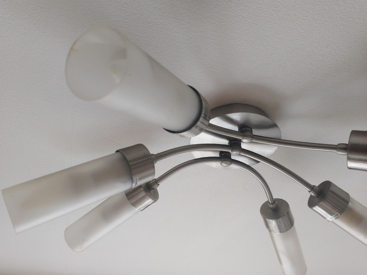 СМИ: в Сочи жертвы «эффекта Долиной» отключили электричество в квартире пенсионерки